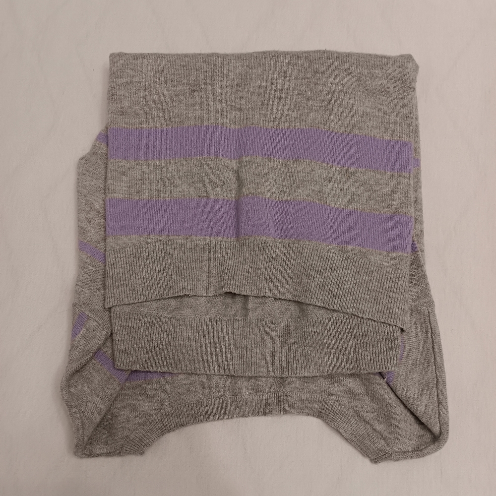 Gap Sweater - Size Medium
